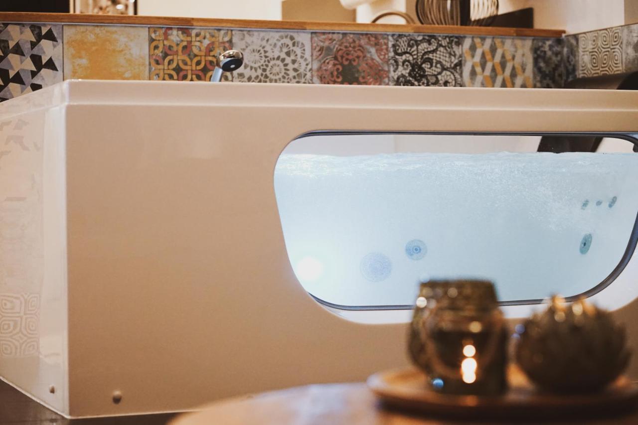 Stilvolles City-Loft Mit Privatem Whirlpool Trier Eksteriør billede