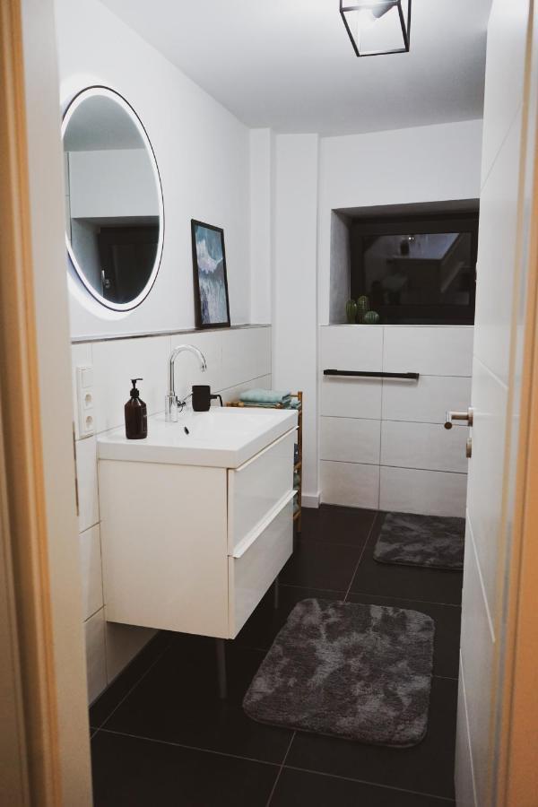 Stilvolles City-Loft Mit Privatem Whirlpool Trier Eksteriør billede